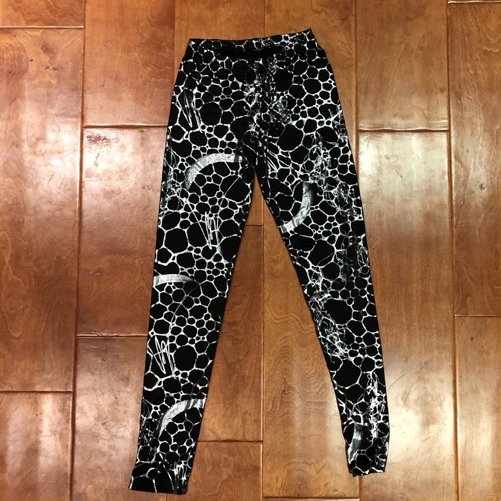 Patterned leggings